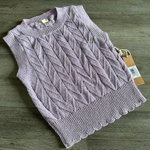 NEW Women’s Sleeveless Sweater Vest Size XS